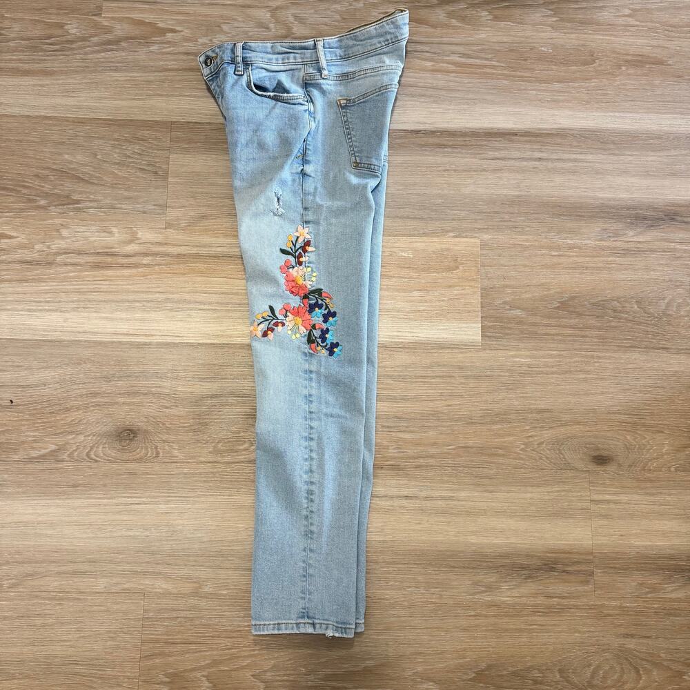 Pilcro & The Letterpress | Mid Rise Light Wash Embroidered Denim Size 26 - Picture 15 of 16